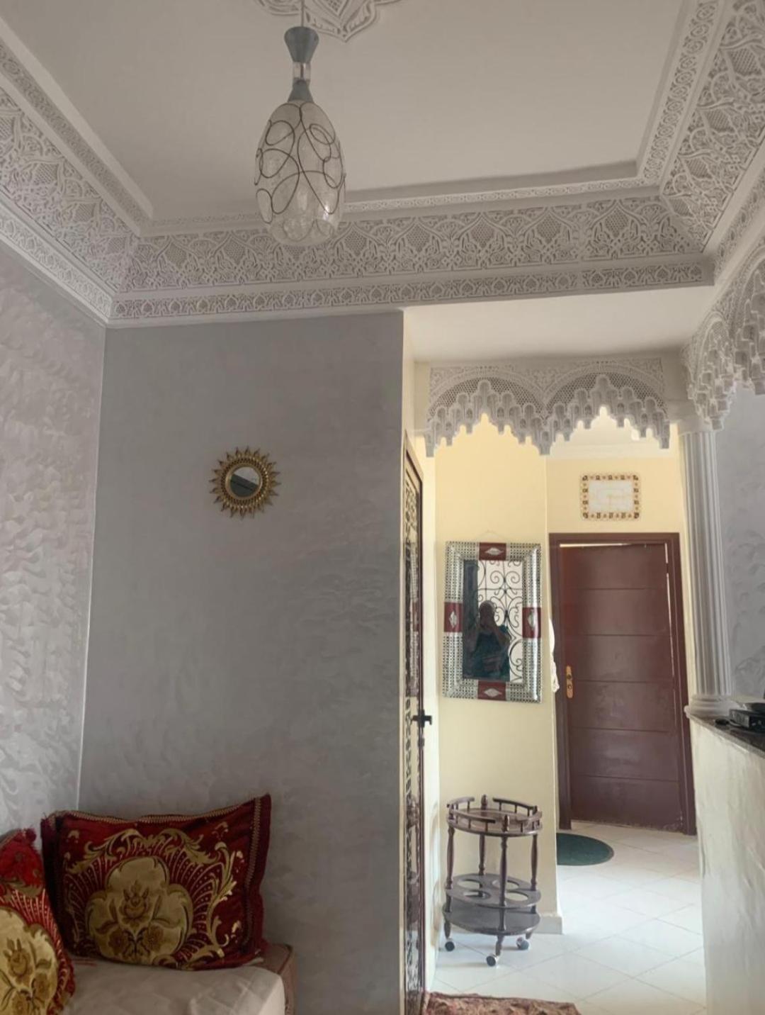 Adorable Apartamento A 8 Min Del Aeropuerto De Casablanca,Wifi Ultra Rapido Y Parking Gratis Derroua Eksteriør billede